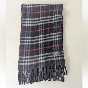 Vintage Burberry Classic Black and Red Plaid Scarf 100% lambs wool(unisex)